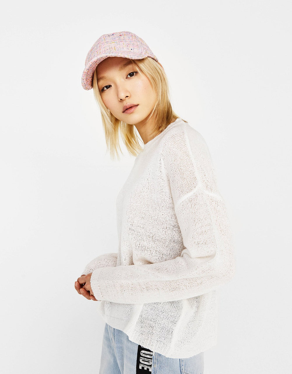 Round neck sweater